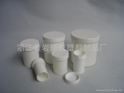 塑料罐与塑料制品的应用与环保挑战